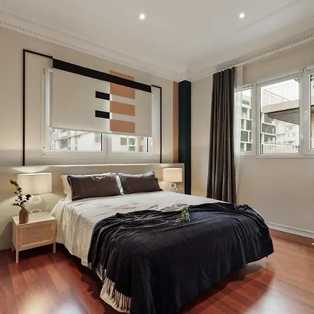 Sark - 3 Bedrooms And Balcony In Sant Gervasi * Barcelona