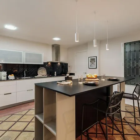 Apartment Sark - 3 Bedrooms And Balcony In Sant Gervasi Barcelona